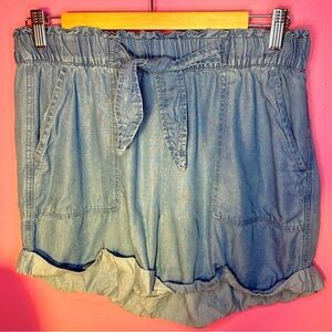 Tencel Paperbag Waist Denim Shorts - Blue - Size Medium